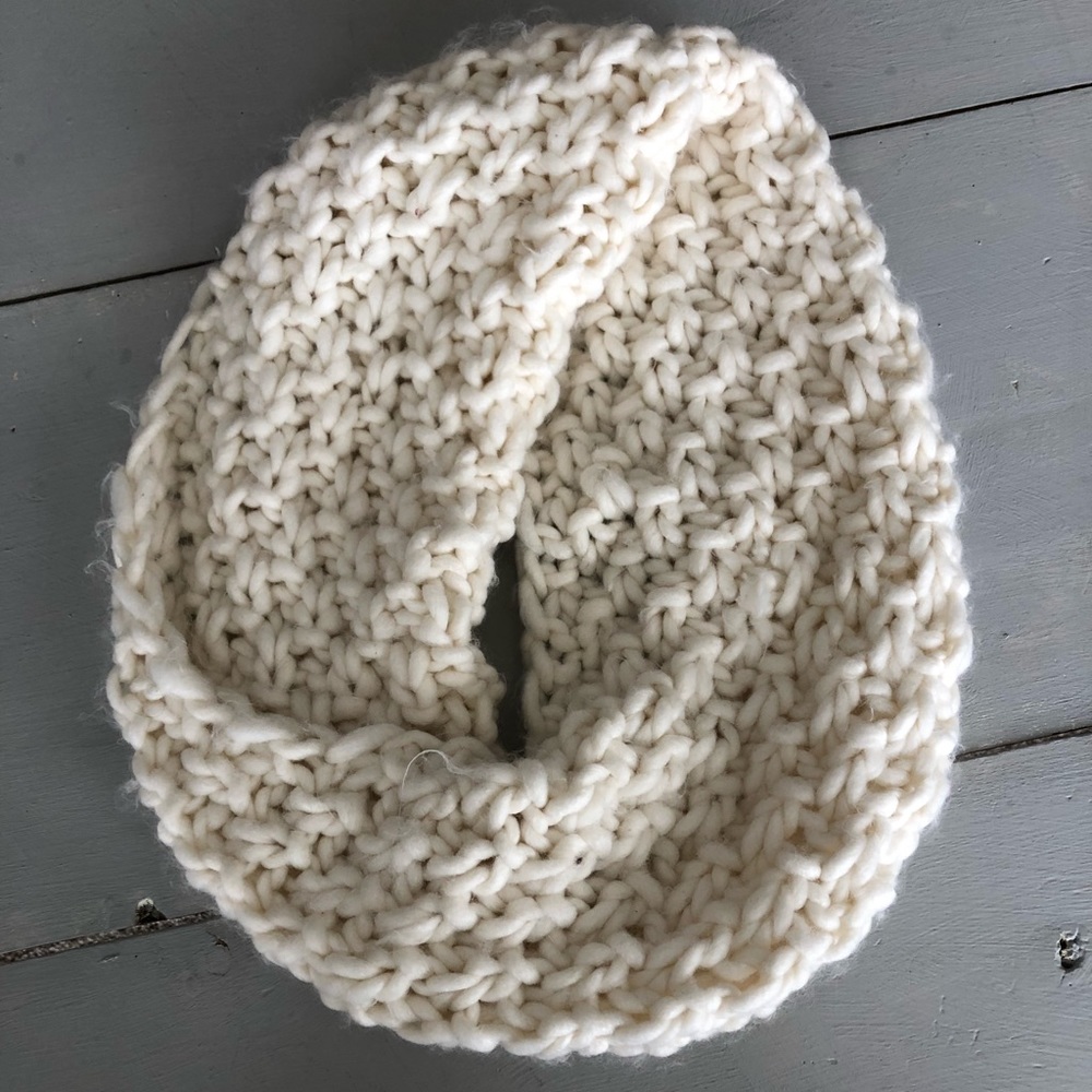 Knitted scarf